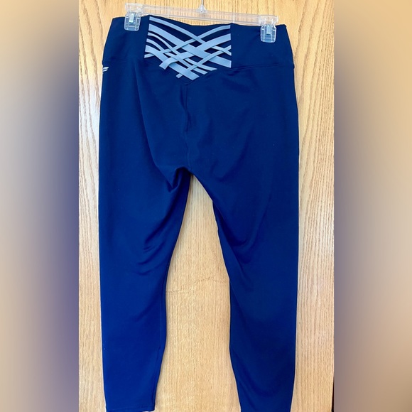 Blue, size Large, Powerhold by Fabletics capri legging - Picture 2 of 2